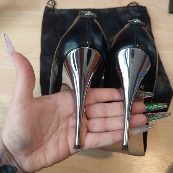 Sold Designer Giuseppe Zanotti Black Leather Pump Heels Size 6.5 - Picture 3 of 5